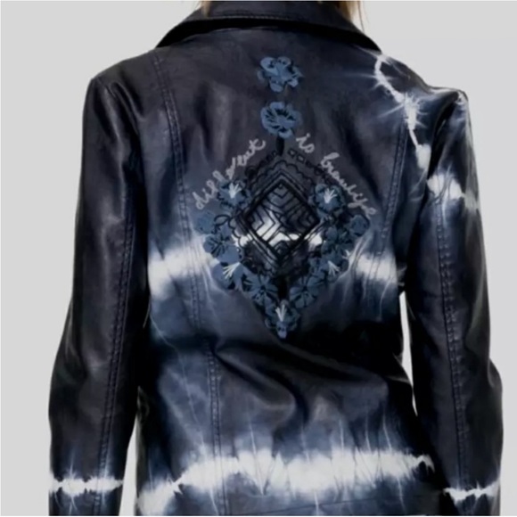 Desigual blue and white faux leather jacket - Picture 2 of 5